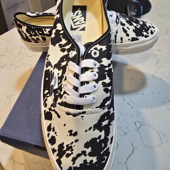 Vans Premium Cow Authentic Authentic 44 Unisex Fashion Shoes VN000EBNBPT 12 NEW - Picture 3 of 14